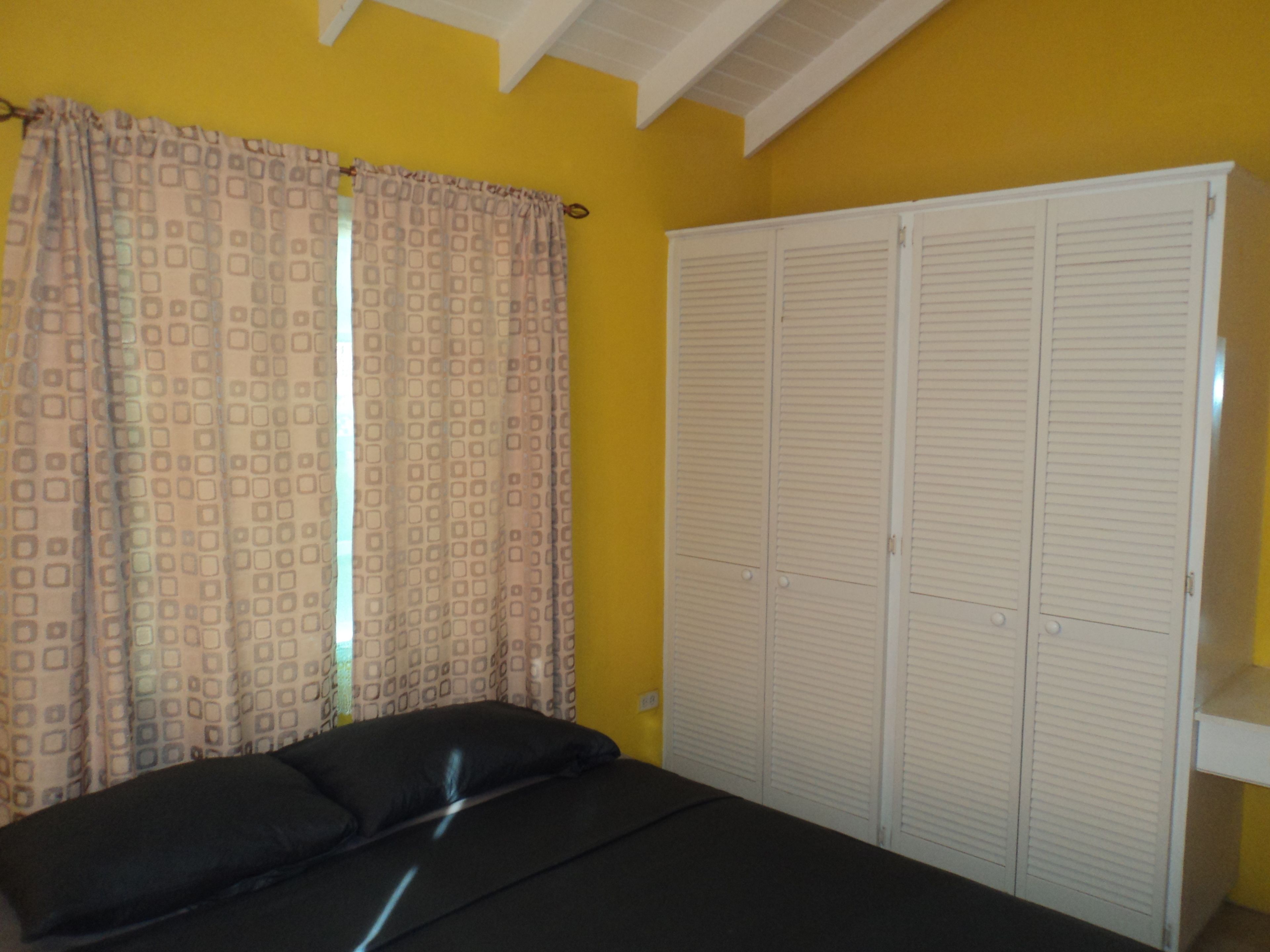 House, 3 Bedrooms, Non Smoking | Individually furnished, desk, iron/ironing board, free WiFi