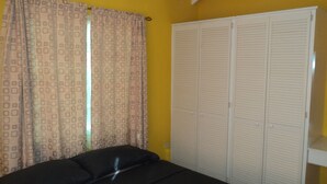 Casa, 3 quartos, para não fumantes | Escrivaninha, ferros/tábuas de passar roupa, Wi-Fi de cortesia