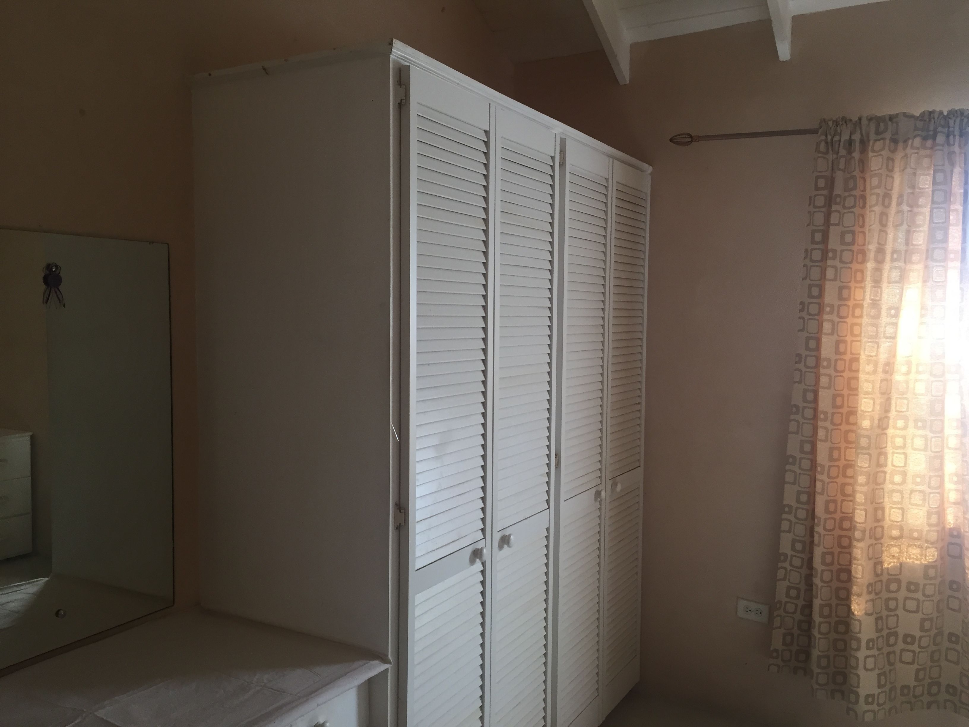 House, 3 Bedrooms, Non Smoking | Individually furnished, desk, iron/ironing board, free WiFi