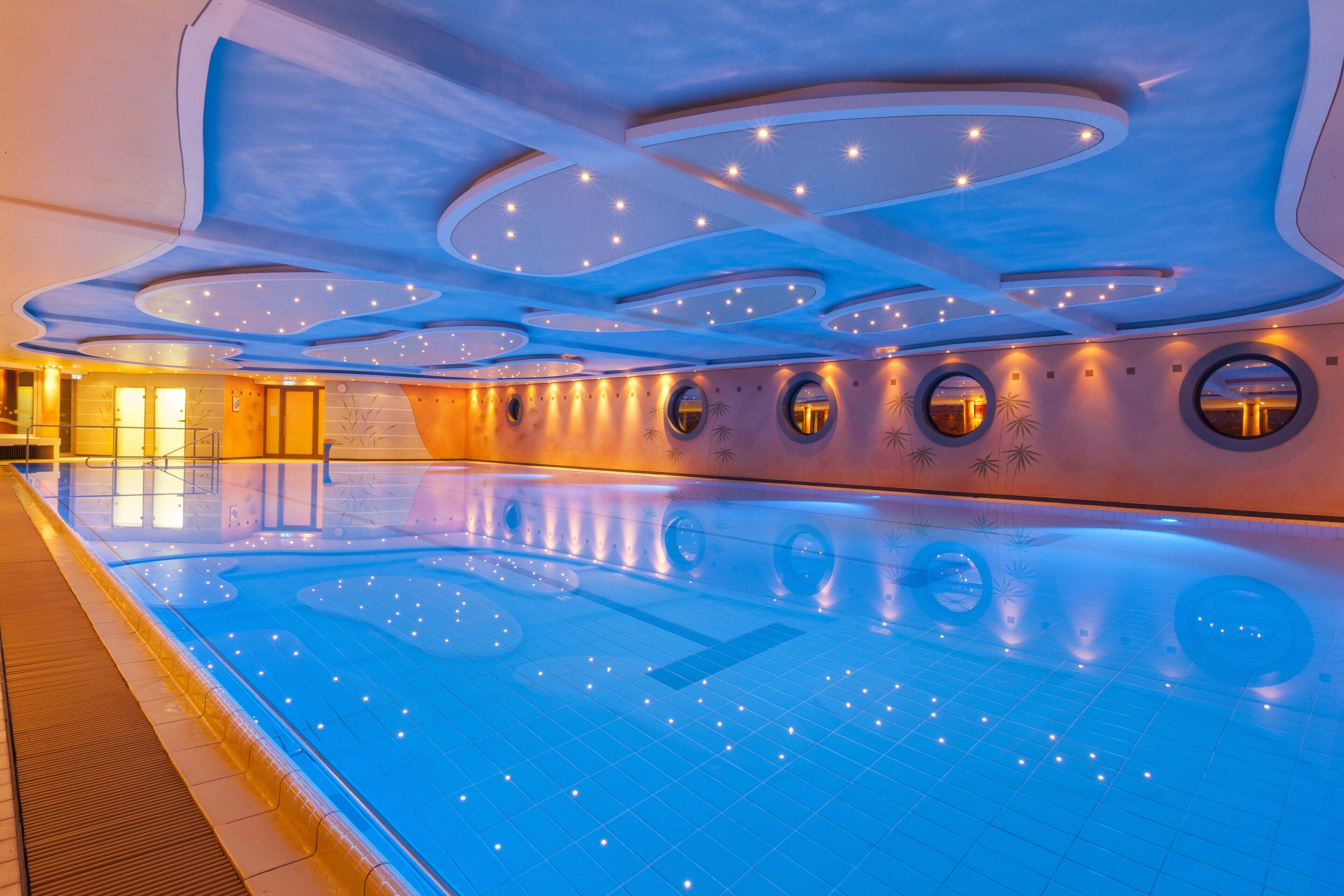 body treatments, hot stone massages, body wraps, body scrubs, facials