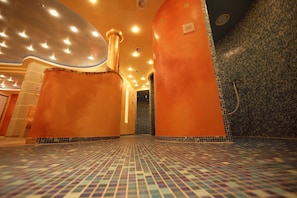 Body treatments, hot stone massages, body wraps, body scrubs, facials - Hotel Hochsauerland 2010 (Willingen)