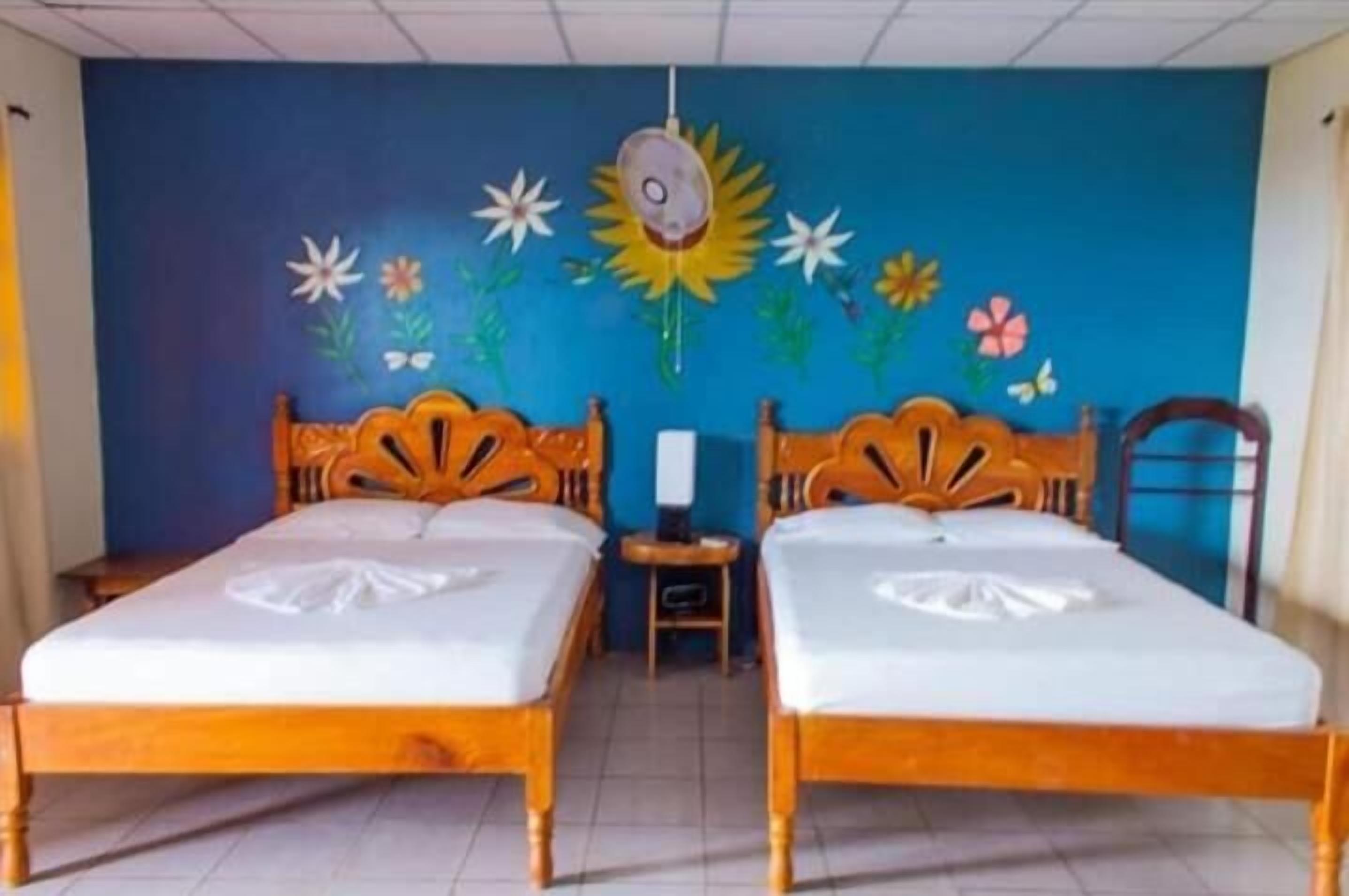 Minibar, gratis Wi-Fi, sengetøj