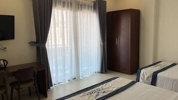 Egyptian cotton sheets, premium bedding, Tempur-Pedic beds, minibar