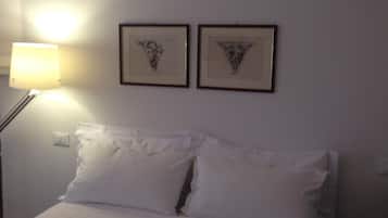 Blackout drapes, free WiFi, bed sheets