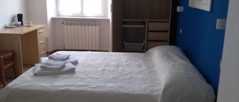 Wifi gratis y ropa de cama
