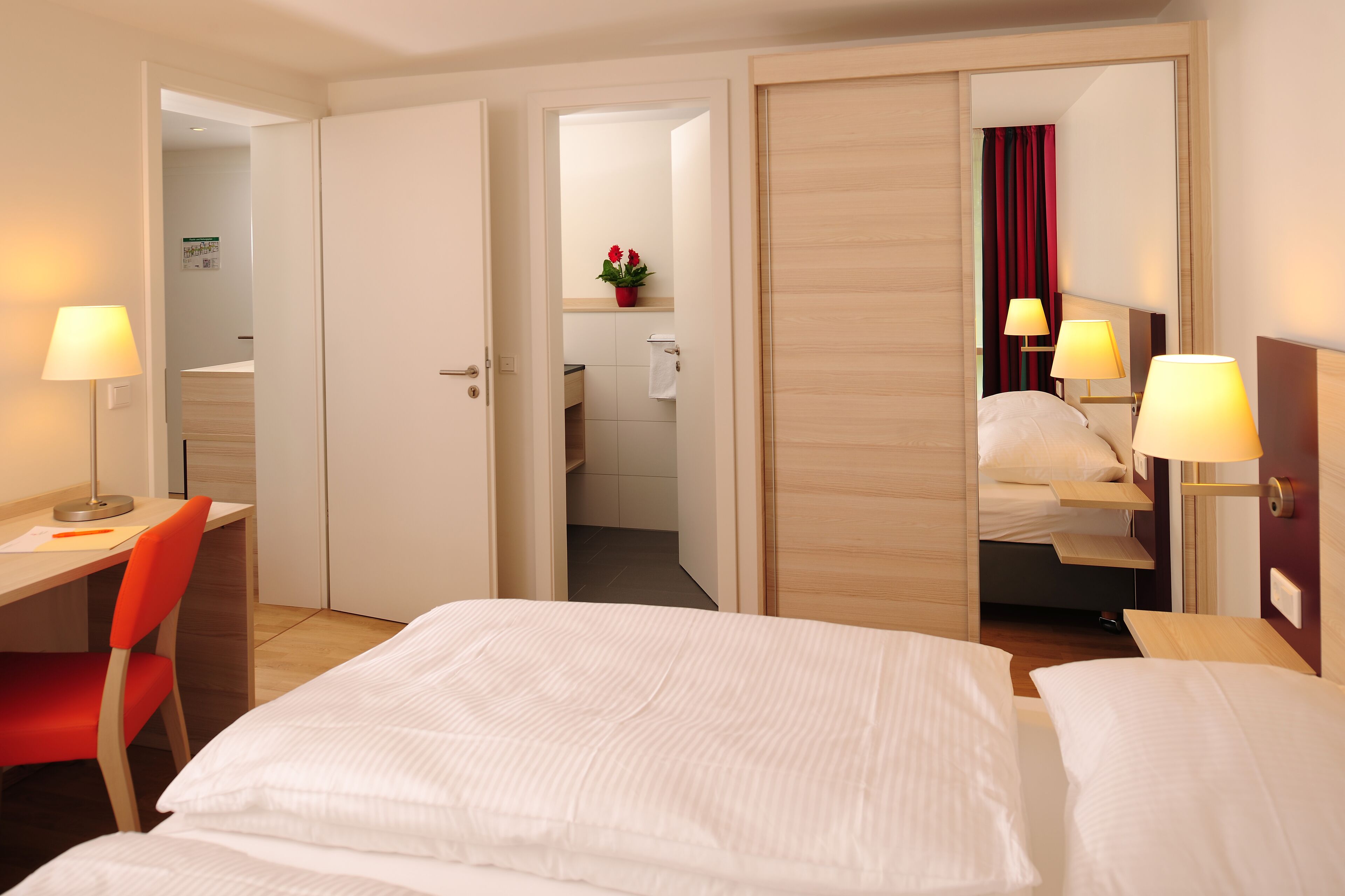 desk, laptop workspace, free wifi, wheelchair access