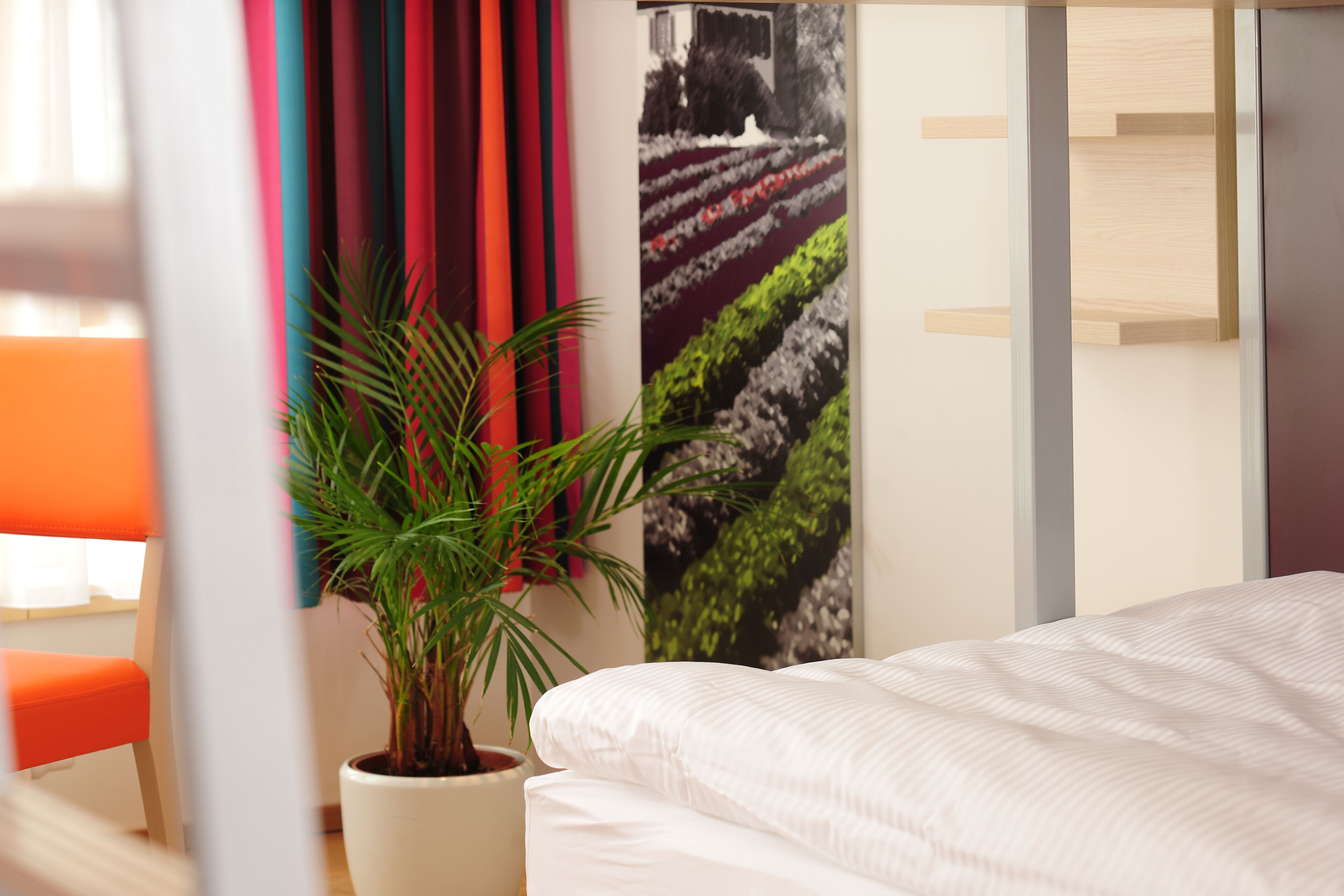 triple room | desk, laptop workspace, free wifi, wheelchair access