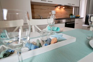 舒适公寓 | 客房内用餐