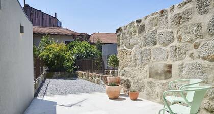 Pause Apartments