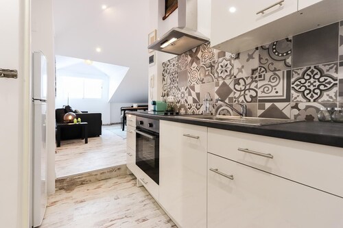 Bairro Alto Views by Homing