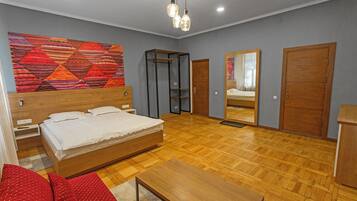 Soundproofing, iron/ironing board, free WiFi, bed sheets