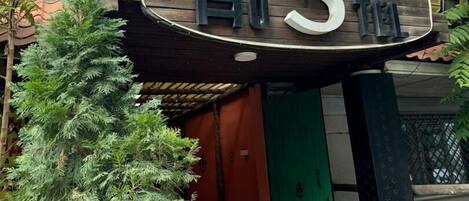 Fachada de la propiedad