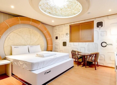 Wifi gratis y ropa de cama