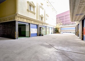 Free self parking
