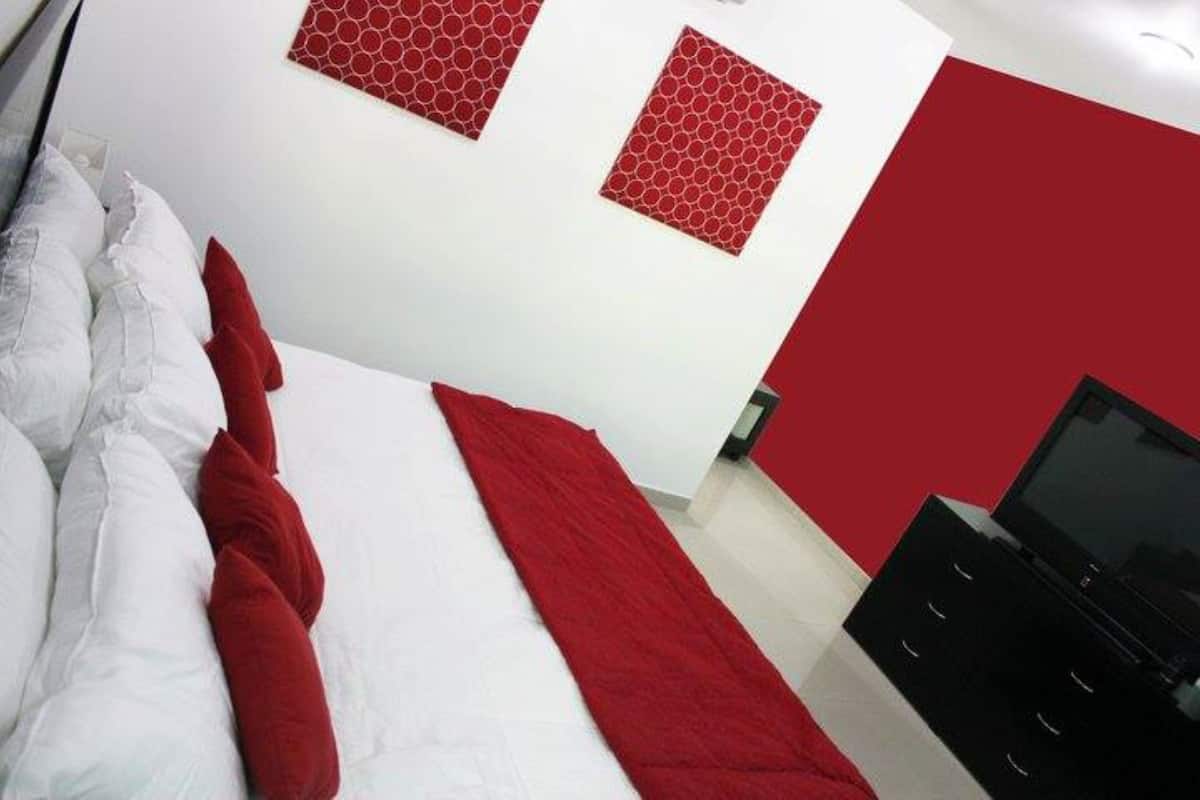 Kamar Bisnis | Brankas dan didekorasi berbeda-beda