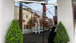 Entrada al alojamiento