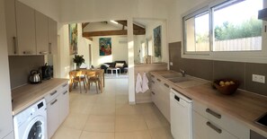 Superior House, 2 Bedrooms (Annexe) | Private kitchen - Mas Du Petit Claux (Barbentane)