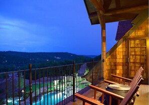 House, 2 Bedrooms | Balcony