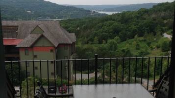 Studio, 1 Bedroom | View from room