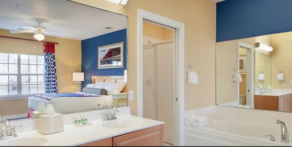 Bathroom - Myrtle Beach Harbour Lights 1 Bdr 102 (Myrtle Beach)