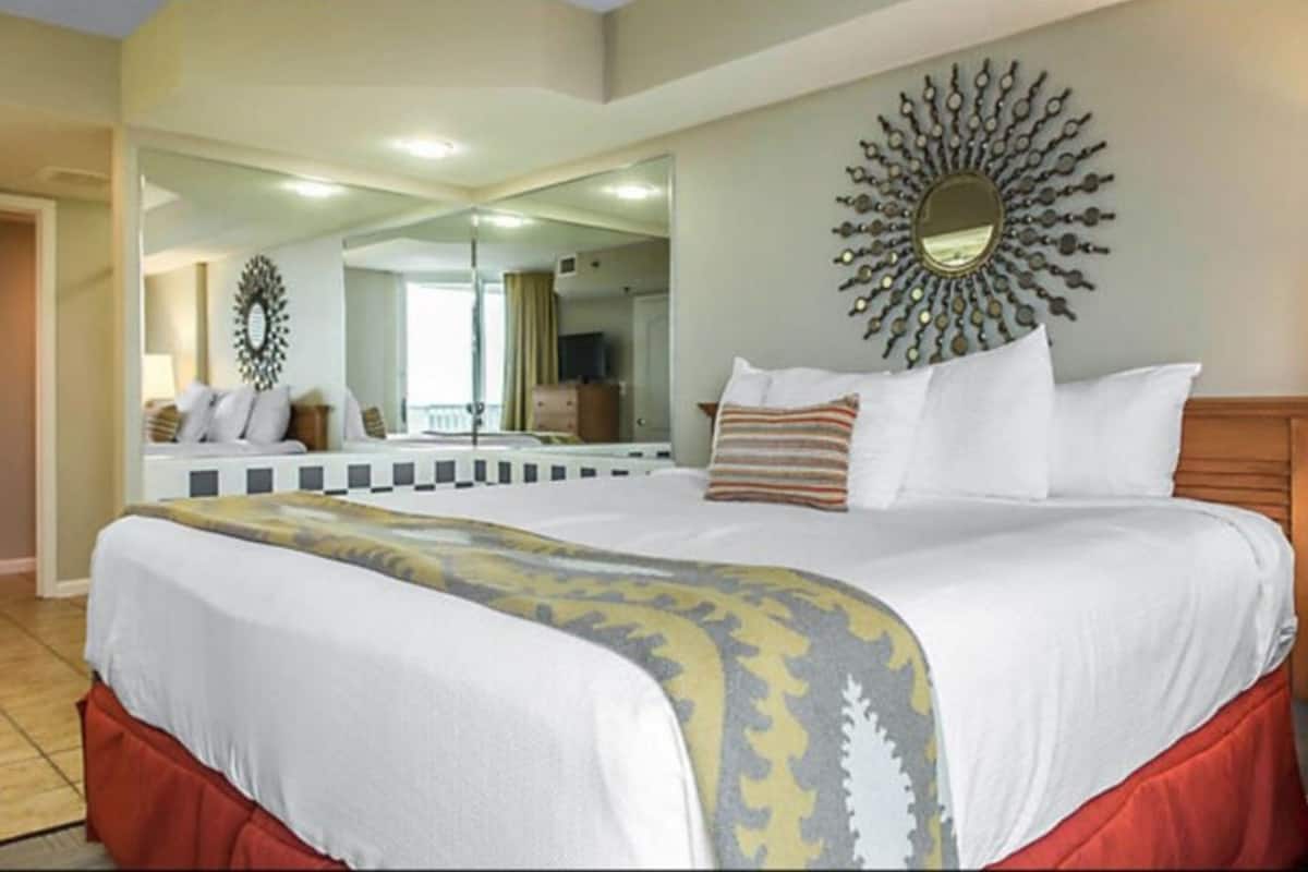 Suite, 1 Bedroom, Kitchen | 1 bedroom, individually decorated, individually furnished