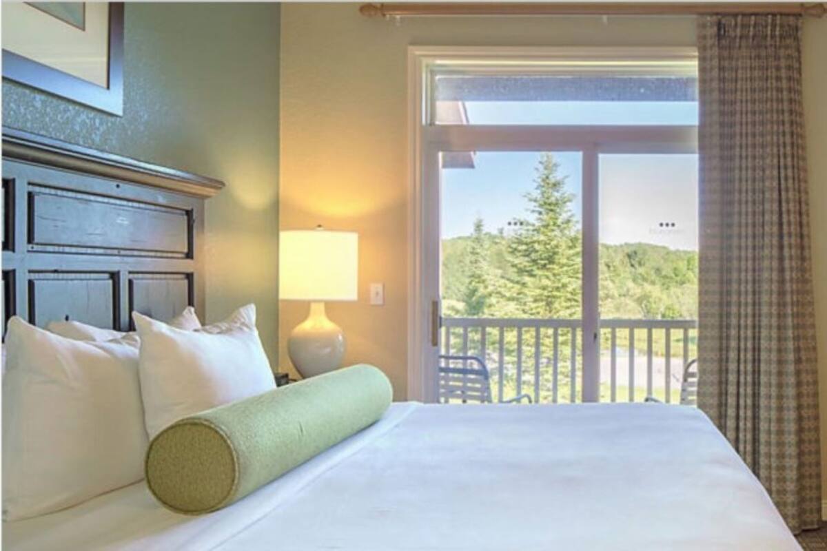 Condo, 1 Bedroom, Fireplace