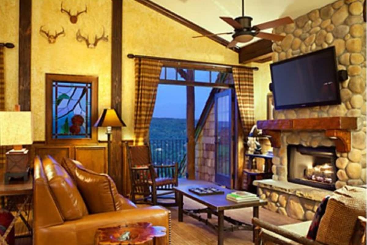 House, 1 Bedroom | Living area | Fireplace