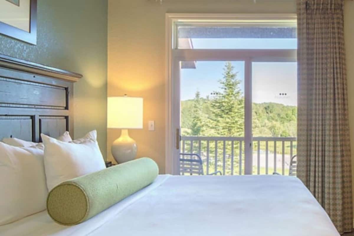 Condo, 1 Bedroom, Fireplace | 1 bedroom, iron/ironing board, free WiFi, individually decorated