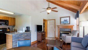 Unclassified image, 2 of 24, button - Laurel Crest NO Resort Fee 1bdr Dlx 102 (Pigeon Forge)