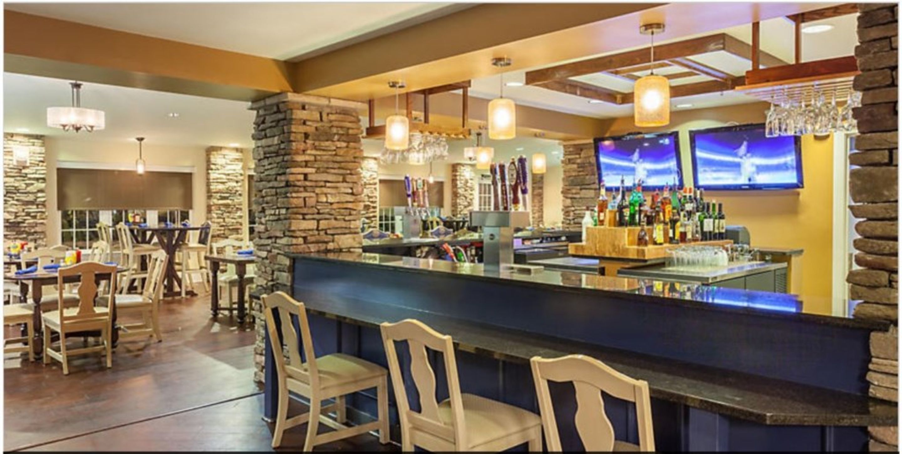 House, 2 Bedrooms | Lounge