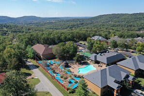 Exterior - Hilton Vacation Club The Falls Village Branson (Branson)