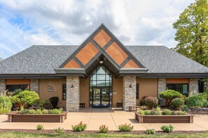 Exterior - Hilton Vacation Club The Falls Village Branson (Branson)