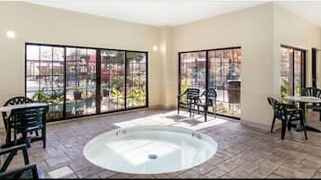 Bain à remous intérieur