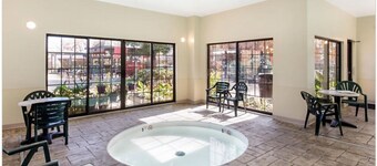 Hilton Vacation Club The Falls Village Branson