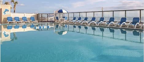 House, 1 Bedroom | Outdoor pool
