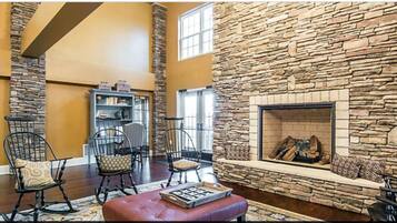 House, 2 Bedrooms | Living area | Flat-screen TV