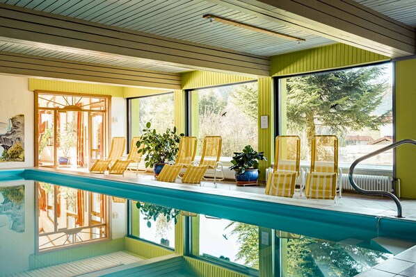 Indoor pool, open 7:00 AM to 8:30 PM, pool loungers - Garni GrünWies - Adults Only (Lohberg)