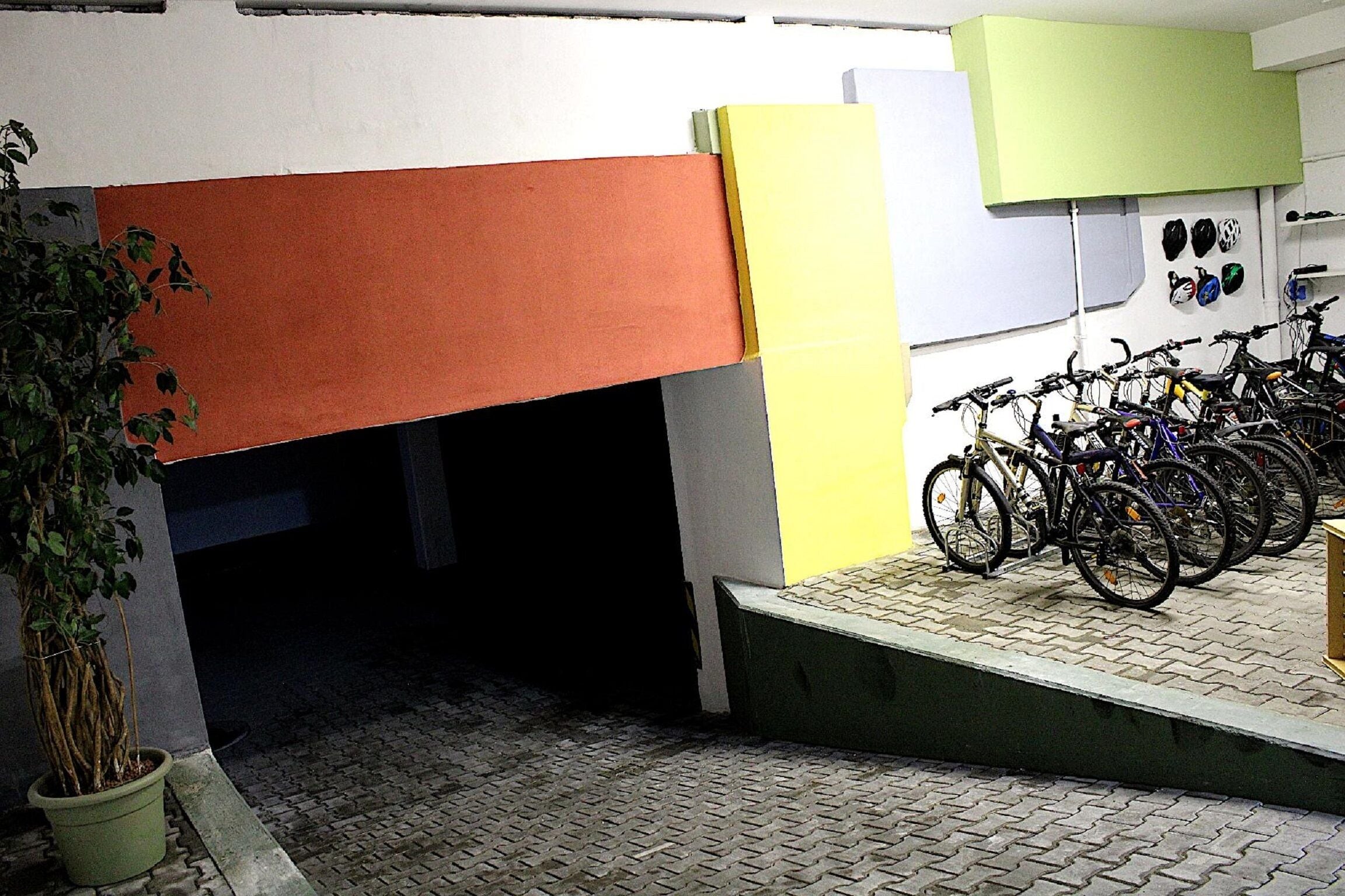 Tempat parkir