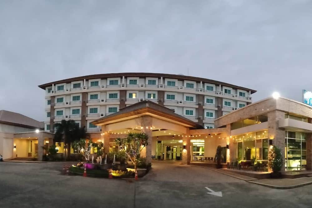City Park Hotel
