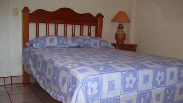 Traditional House, 3 Bedrooms, Terrace | 3 bedrooms, premium bedding, iron/ironing board, free WiFi