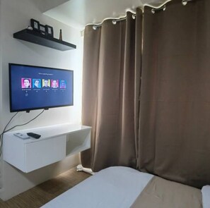 1 bedroom, iron/ironing board, WiFi - Studio 23@Avida-Feel at Home in the heart of Davao (Davao City)