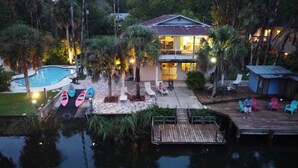 A house with a pool, kayaks, and a dock. - A PIECE OF PARADISE - MANATEE PLAYGROUND (Weeki Wachee)