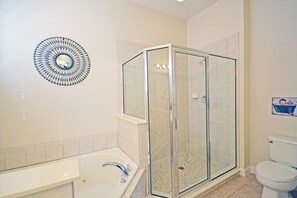Hair dryer, towels - Beautifully decorated villa in Reunion Resort (Kissimmee)