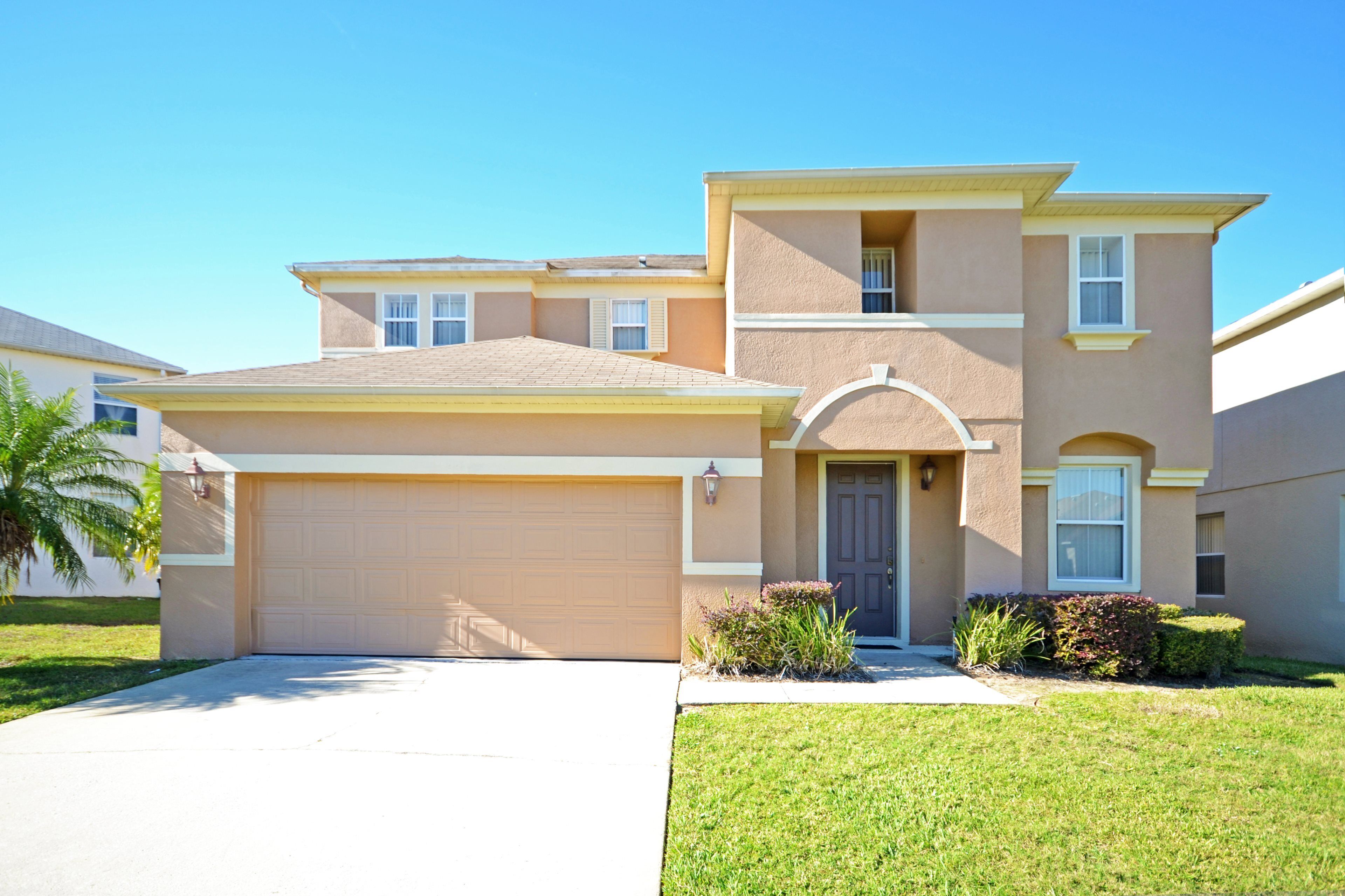Private pool with waterfall feature. Popular 4 bed, 3 bath villa in Windwood Bay