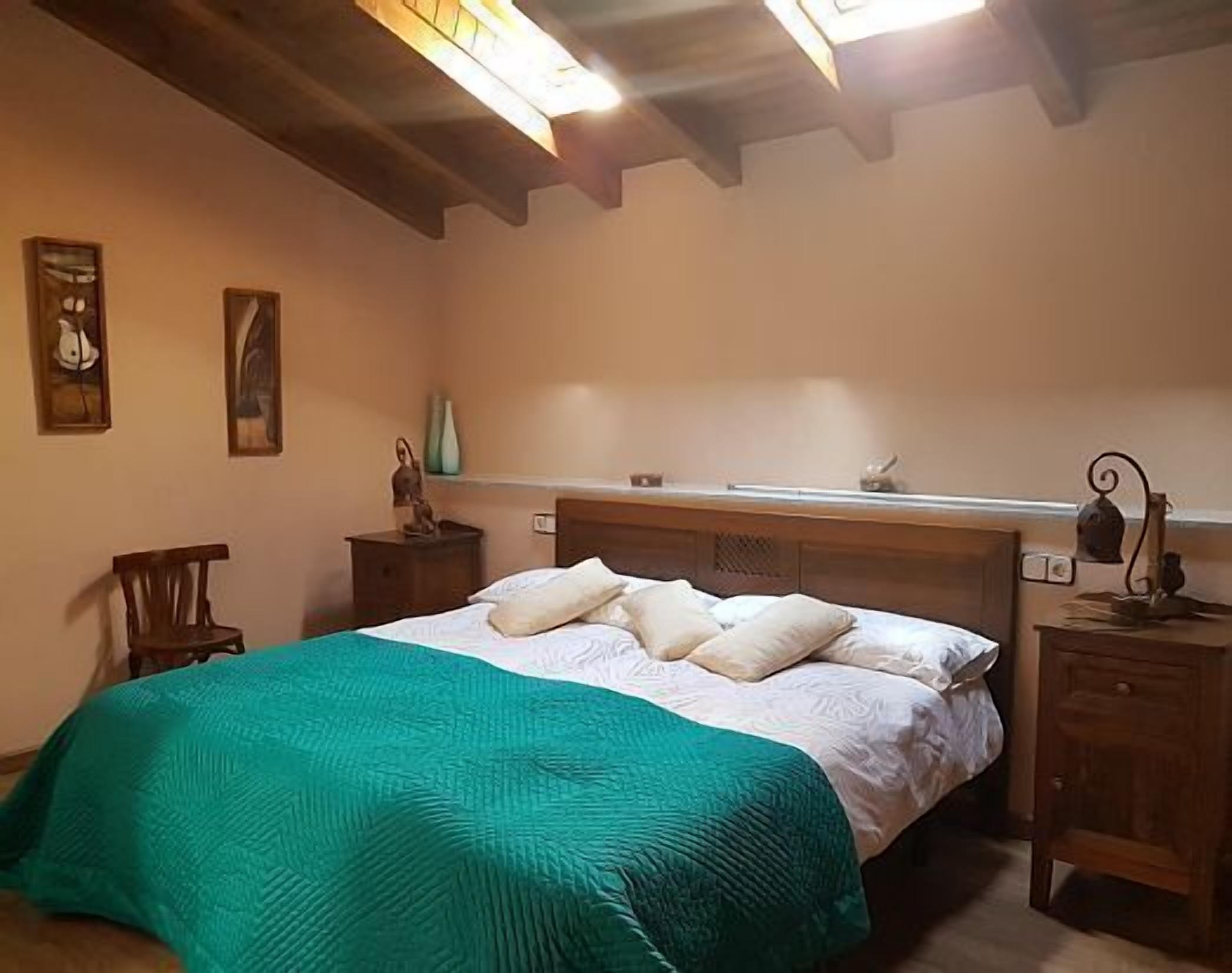 2 dormitorios, wifi gratis, ropa de cama