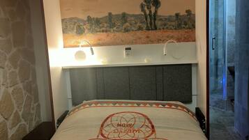 1 chambre, lit parapluie, Wi-Fi gratuit, draps fournis