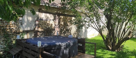 室外 SPA 浴池