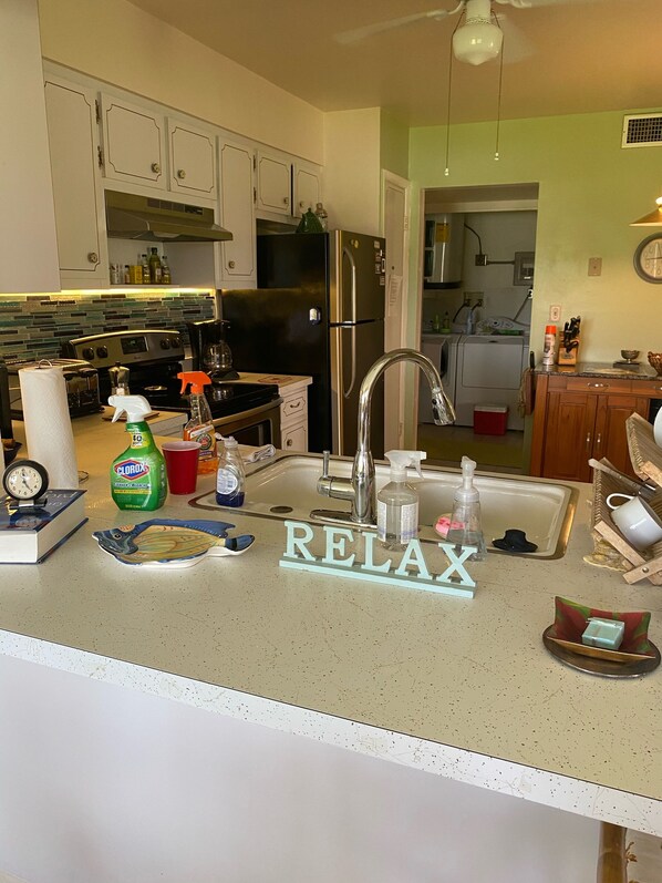 Fridge, microwave, oven, stovetop