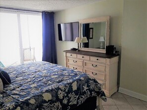 3 bedrooms, iron/ironing board, travel crib, free WiFi