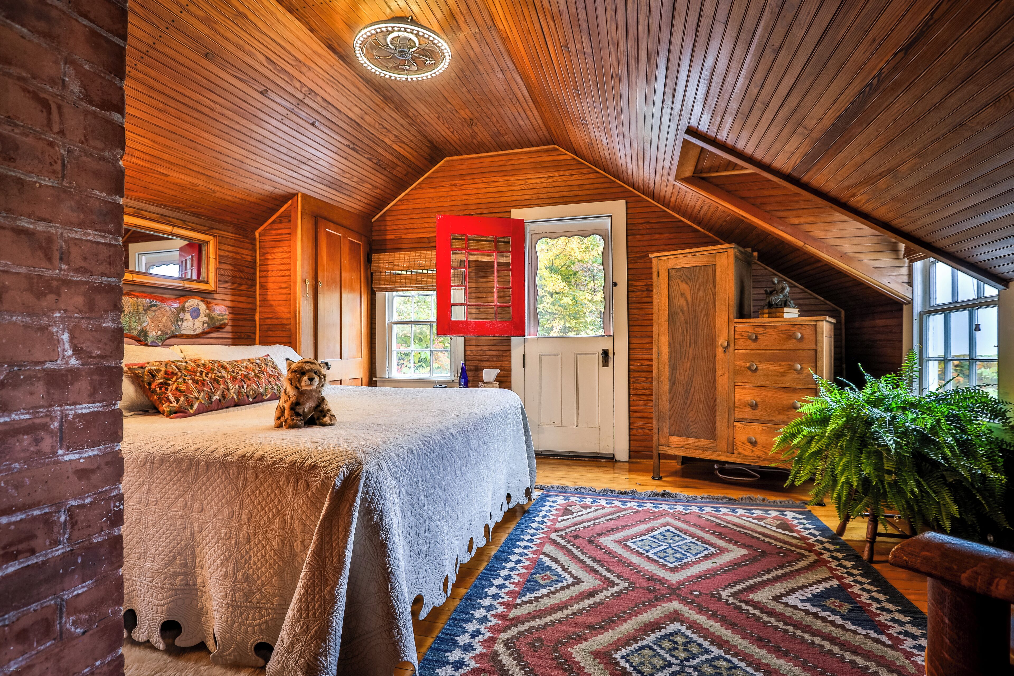 The Devlin Suite | Egyptian cotton sheets, premium bedding, down duvets, pillow-top beds